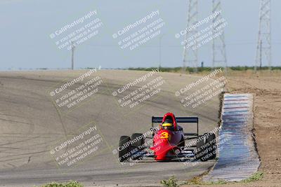 media/Apr-30-2022-CalClub SCCA (Sat) [[98b58ad398]]/Group 6/Race (Outside Grapevine)/